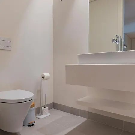 Cond Bayline - Pota - Pool - Gym - - By Bedzy Apartment *