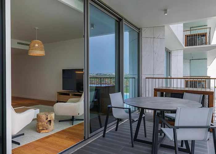 Cond Bayline - Pota - Pool - Gym - - By Bedzy Apartment