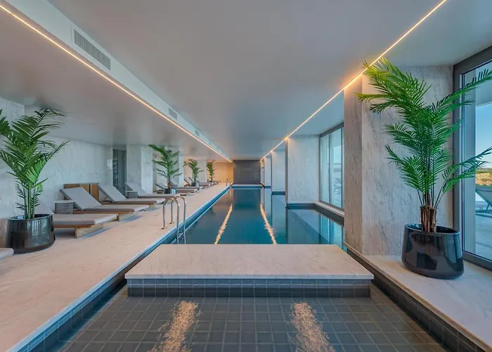 Cond Bayline - Pota - Pool - Gym - - By Bedzy شقة