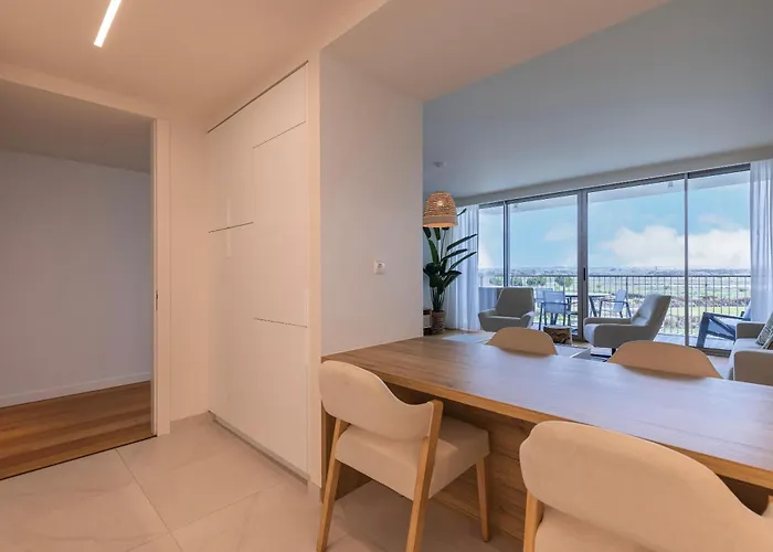 Apartman Cond Bayline - Pota - Pool - Gym - - By Bedzy *
